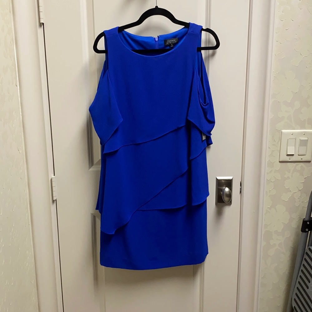NWT Tahari ASL blue cocktail dress size 4